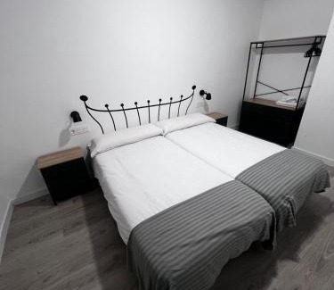 Valladolid Casa | Hostal Mónaco