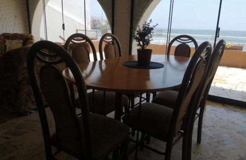 San Bartolo Casa | Hostal Malecón Norte 888