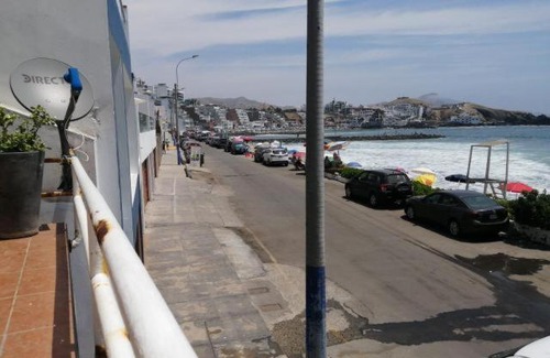 San Bartolo Casa | Hostal Malecón Norte 888