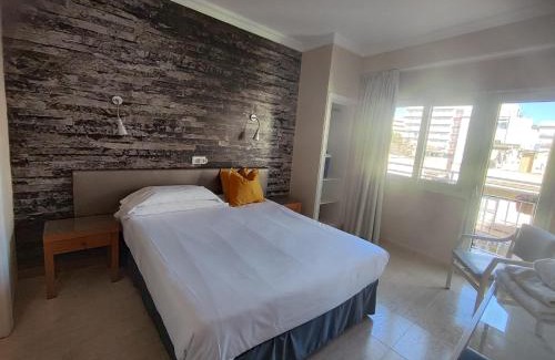 El Arenal Cama Y Desayuno | Hostal Mar del Plata