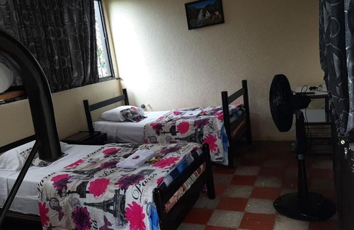 Pandi Casa | Hostal Nápoles