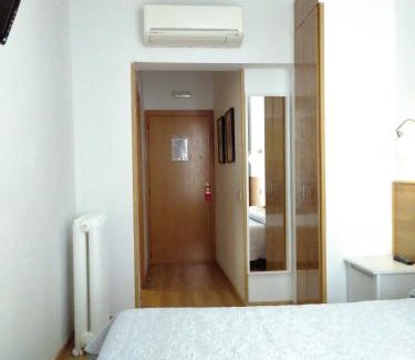 Trafalgar Casa | Hostal Nersan2