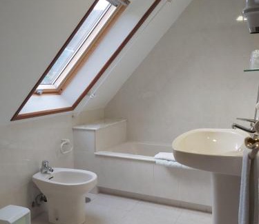 Porto do Barqueiro Casa | Hostal O Forno
