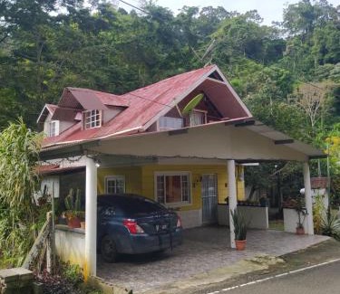 Almirante Hotel | Hostal ojo de agua