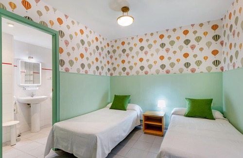 El Poble-sec Casa | Hostal oliveta
