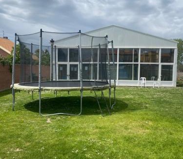 Sotopalacios Casa | Hostal Restaurante Río Ubierna