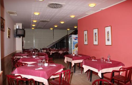 Alagon Casa | Hostal Restaurante Baraka