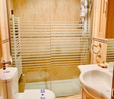 Requejo Casa | Hostal Restaurante MarRojo Sanabria