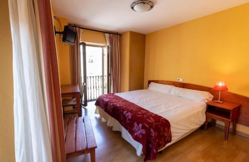 Old Town of Avila Casa | Hostal Restaurante Puerta del Alcázar