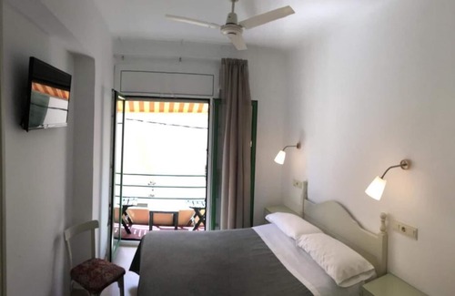 Centro de Roses Casa | Hostal Rom