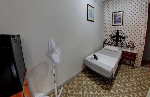 Reus Hotel | Hostal Santa Teresa Reus