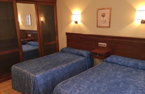 Ventas De Albares Casa | Hostal Tio Pepe II