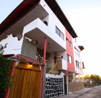 Puerto Baquerizo Moreno Casa | Hostal Tongo Reef