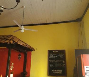 Leon Hostal | Hostal Vacaciones Nicas