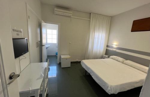 Baza Casa | Hostal Venta Del Sol