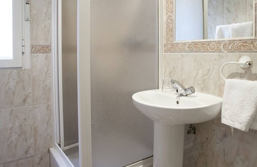 Embajadores Casa | Hostal Zabala