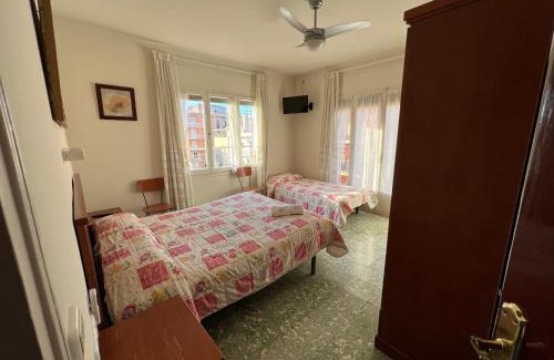 Sant Feliu de Guixols Hostal | Hostal Zurich
