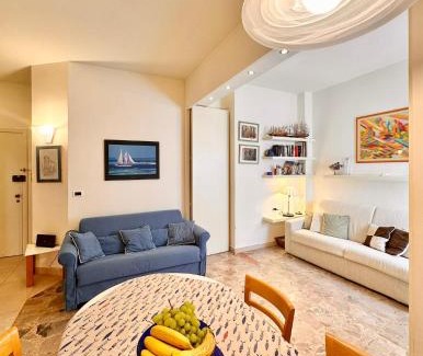 Finale Pia Apartamento | Hostdomus - Navy Suite