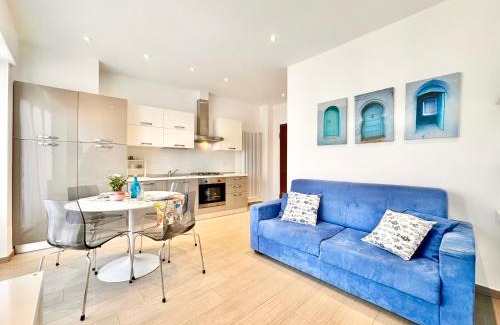 Finale Pia Apartamento | Hostdomus - White and Sea Suite