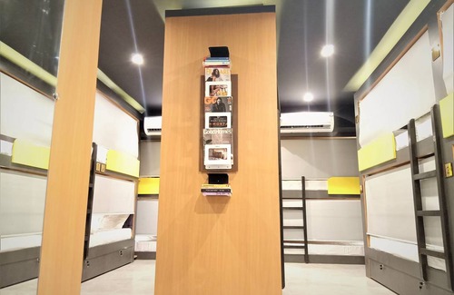 Andheri West Hostal | Hostal ∙ 8 huéspedes