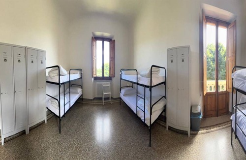 Scarperia Hostal | Hostal ∙ 8 huéspedes