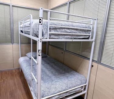 Las Acacias Hostal | Hostel Acacias