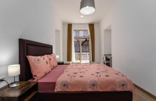 Pula Hostal | Hostel Antique