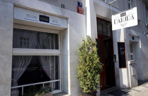 Bubenec Hostal | Hostel Dakura