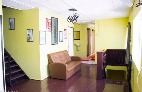 Tanah Rata Hostal | Hostal ∙ De Cameron Guest House