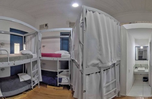 Niteroi Cabina | Hostel Familiar e Aconchegante com Otima Localização Perto da Praia e Museu