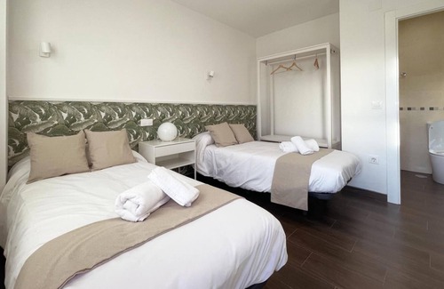Serradilla del Arroyo Otro | Hostel 'La Milla Rural' with Mountain View, Wi-Fi and Air Conditioning