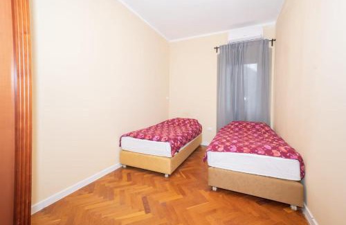 Rijeka Hostal | Hostel Old School