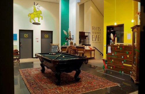 Centrum Hostal | Hostel Roots
