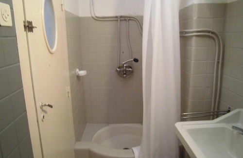 Lagos City Center Hostal | Hostel The White Butterfly