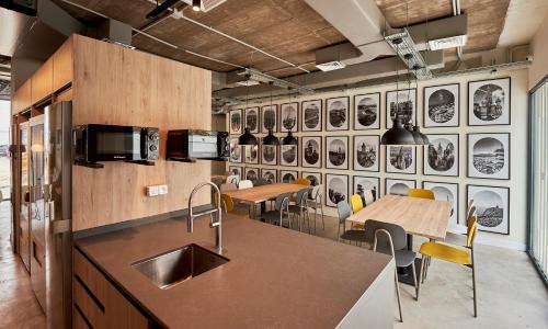 Barajas Hostal | Hostelfly