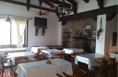 Villa Carlos Paz Cama Y Desayuno | Hosteria Periodista B&B