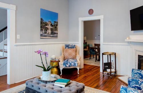 Beach Institute Casa | Hostess Nest - Historic Savannah