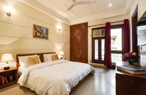 Kailash Colony Apartamento | Hostie - 4BHK Apartment with lift near Greater Kailash, South Delhi