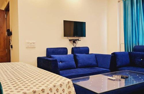 Lajpat Nagar Apartamento | Hostmystay- 2bhk! Lajpat nagar market