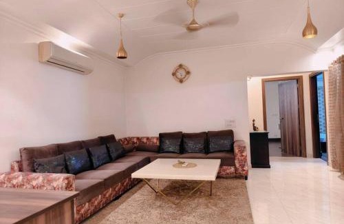 Nehru Place Apartamento | HostMyStay-3BHk ! Gk1 - RBlck!