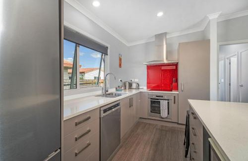 Whitianga Casa | Hosts on the Coast Belair Bach