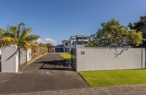 Whitianga Casa | Hosts on the Coast Buffalo Beach Escape
