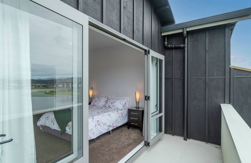 Matarangi Villa | Hosts on the Coast Leveret Villa