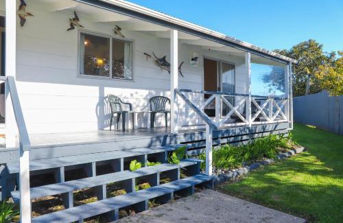 Whitianga Casa | Hosts on the Coast Marlin Cottage