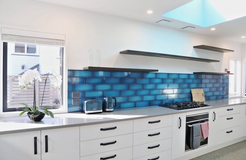 Waihi Beach Casa | Hosts on the Coast Hillview Hideaway