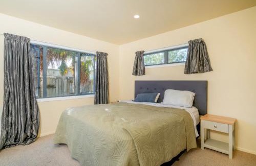 Cooks Beach Casa | Hosts on the Coast - Seas the Day