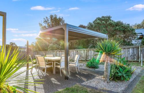 Matarangi Casa | Hosts on the Coast Titoki Magic