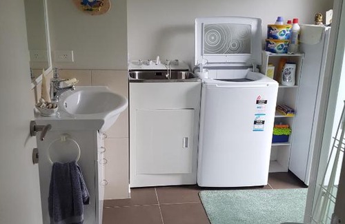 Matarangi Casa | Hosts on the Coast Unwind on Waimaire