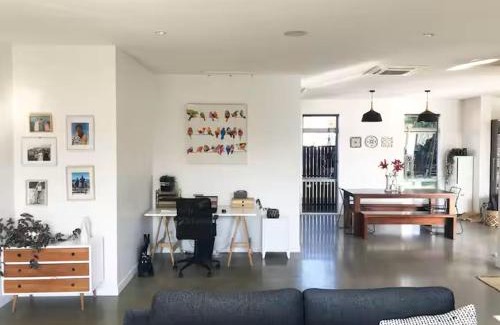 Whangamata Casa | Hosts on the Coast Whanga Escape