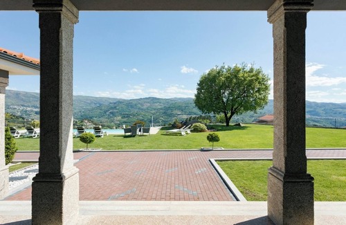 Miguas Casa | HostWise – Douro View Villa w/ 10 Suites and Pool